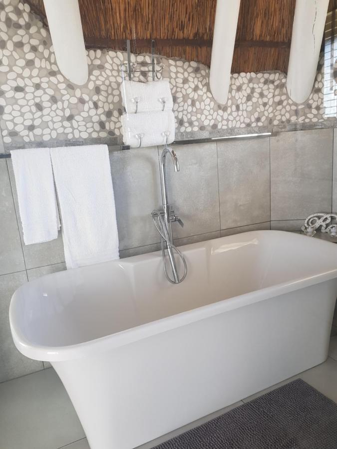 Beach Style Cottage Langebaan Exterior photo